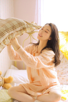 年轻女老板做愛
